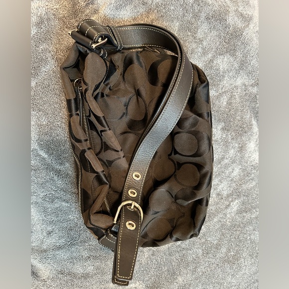 Coach Signature Duffle bag - Picture 6 of 9